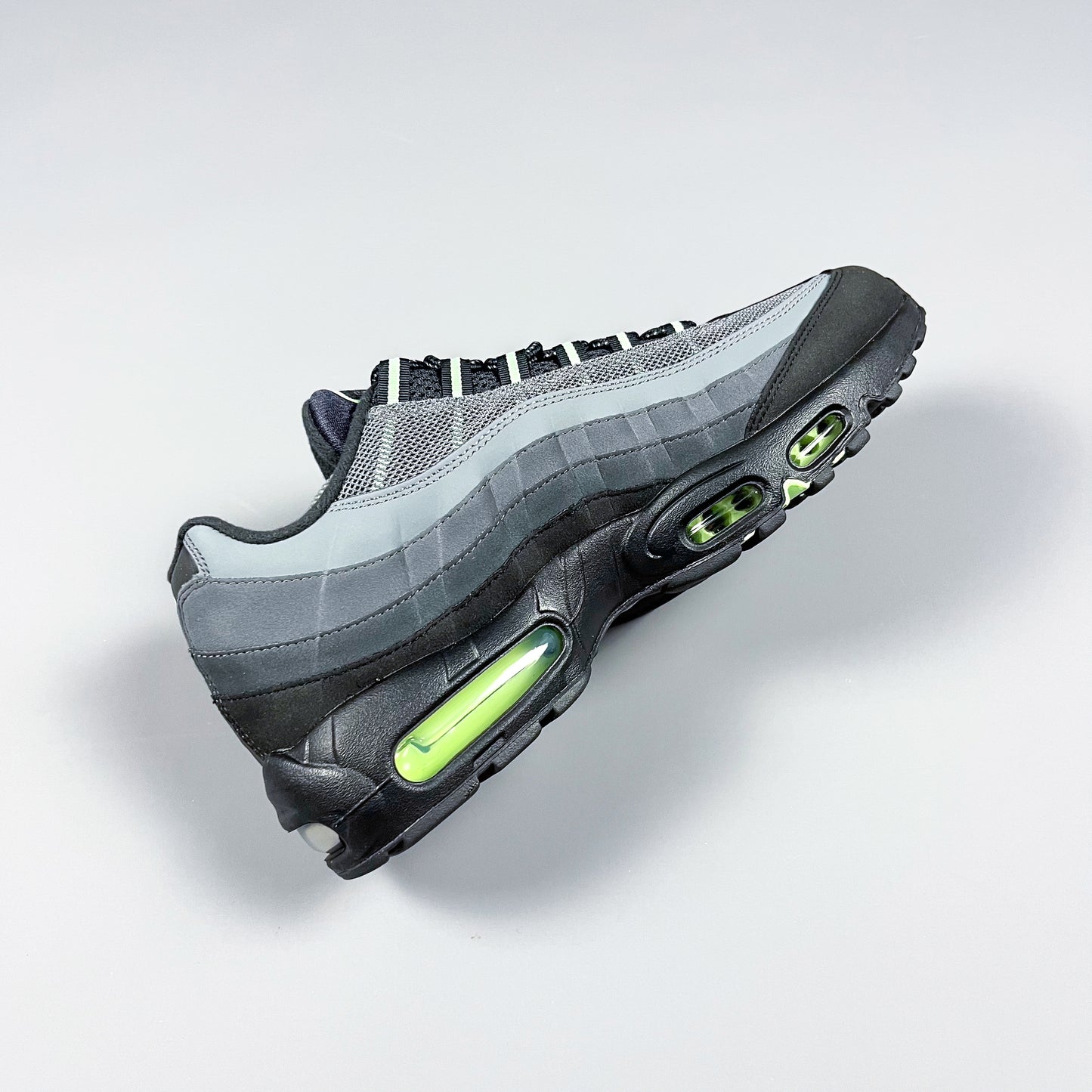 Nike Air Max 95 'Vapor Green' - Size: UK8.5