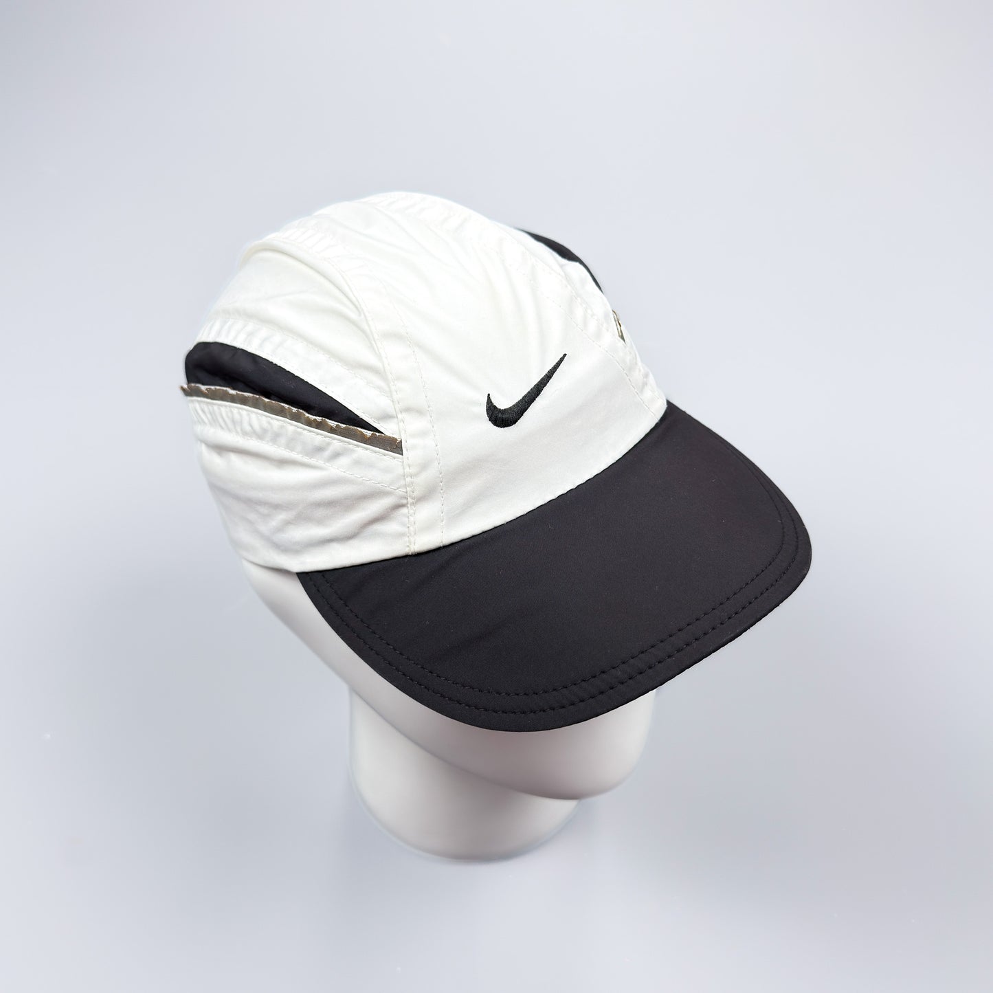 Nike 1999 Clima-fit Thin Stripe Cap - Black / White - SS1999