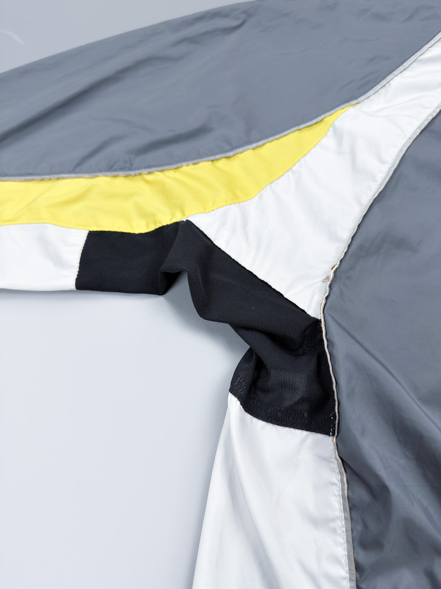 Nike 90's Alpha Project Thin Stripe Running Jacket - Grey / Yellow - FW1999 - Size: Large