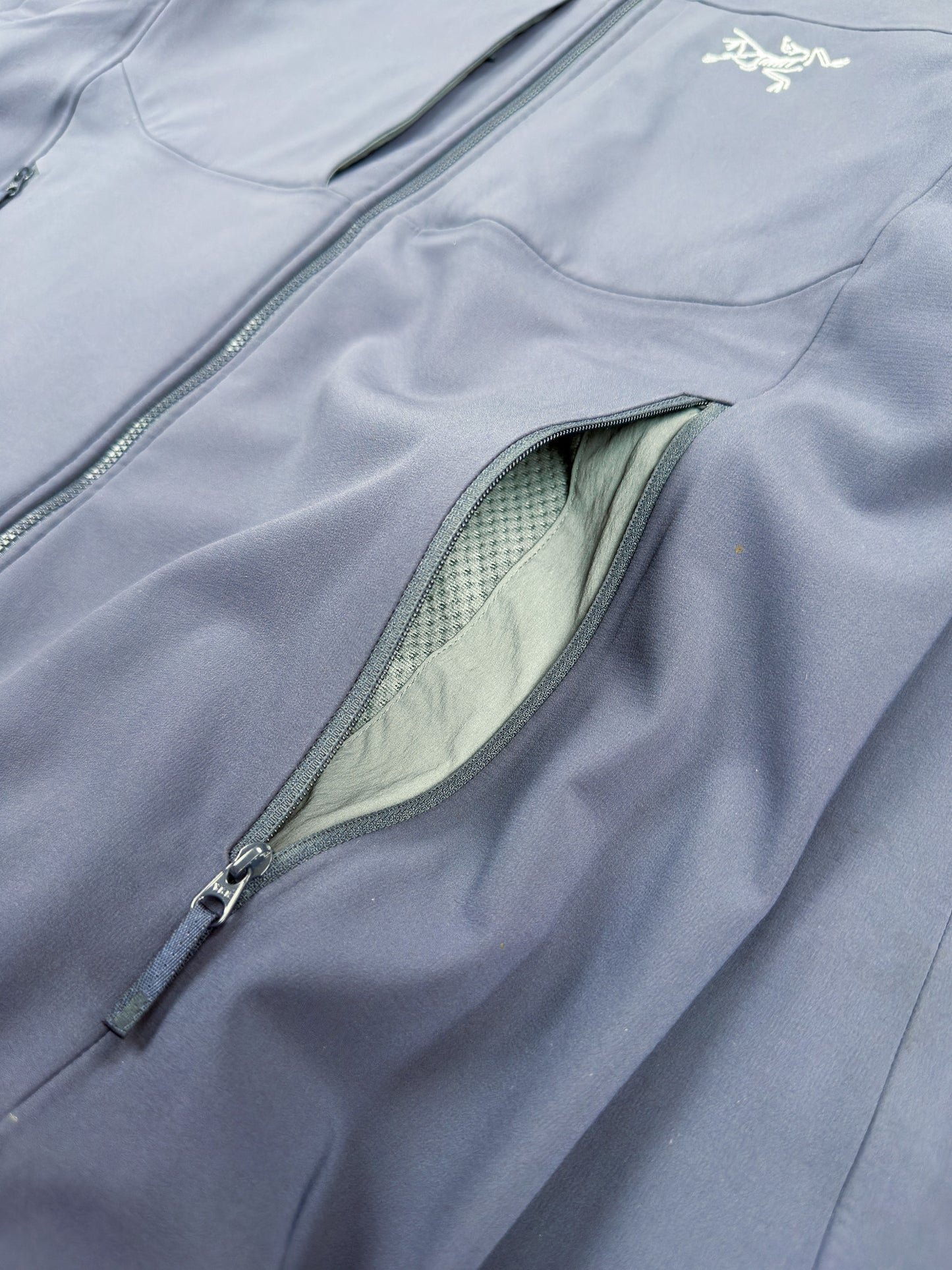 Arc'teryx Gamma MX Hoody Softshell Jacket - Black Sapphire - Size: Medium - 2023