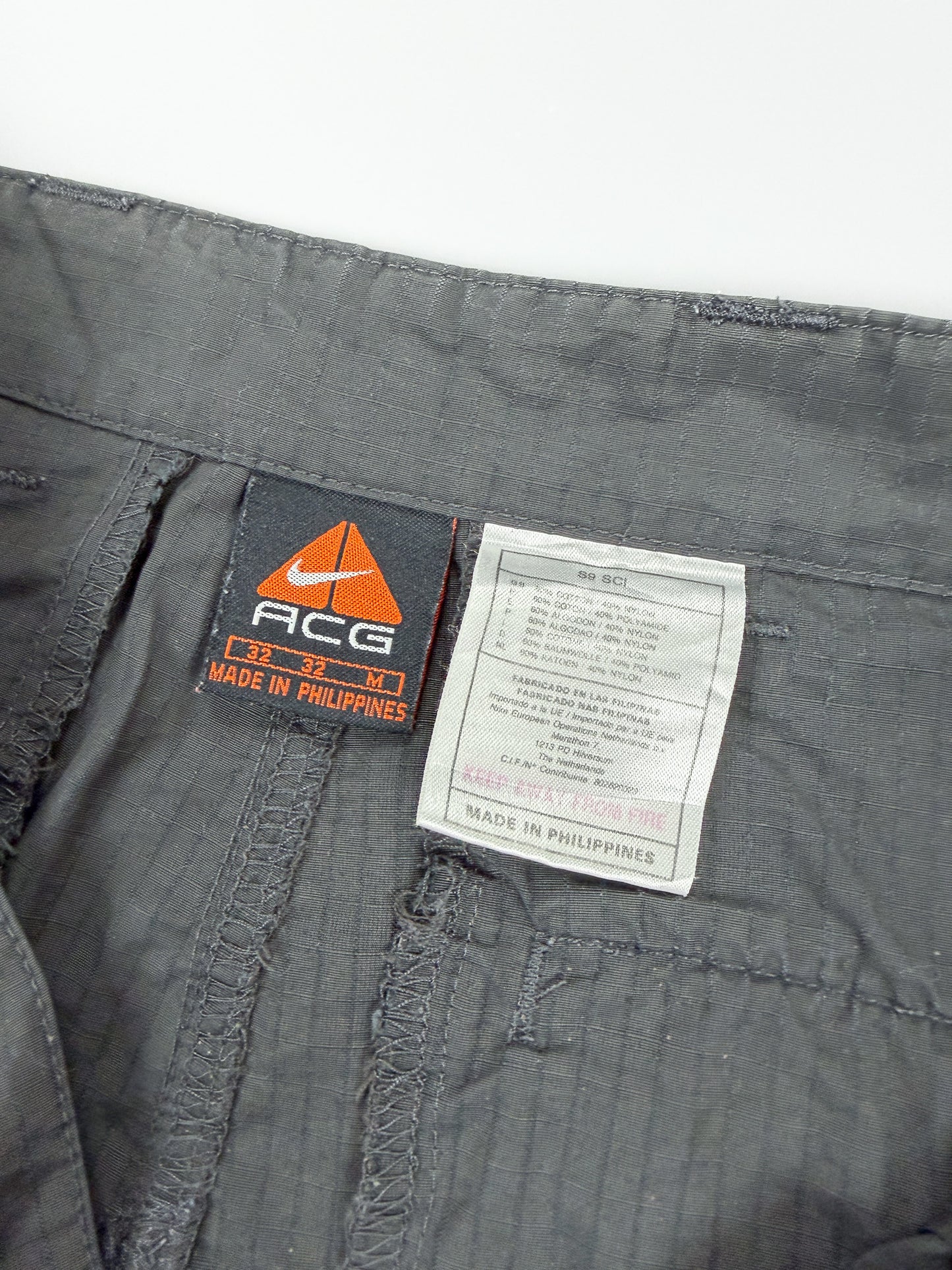 Nike 90's ACG Rip-stop Cargo Trousers - Grey / Silver - Size: Medium / 32"