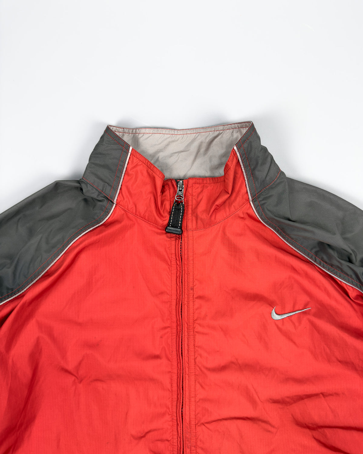 FW1998 Nike ACG Packable Reflective Windbreaker - Red / Dark Grey - Size: XXL
