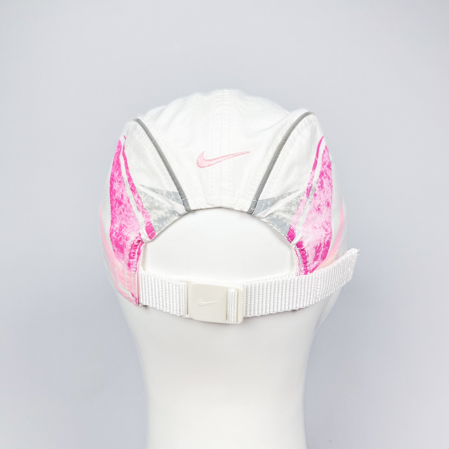 Nike Air Max Plus Tuned Tn White / Pink Reflective Swirl Cap - 2005 Release