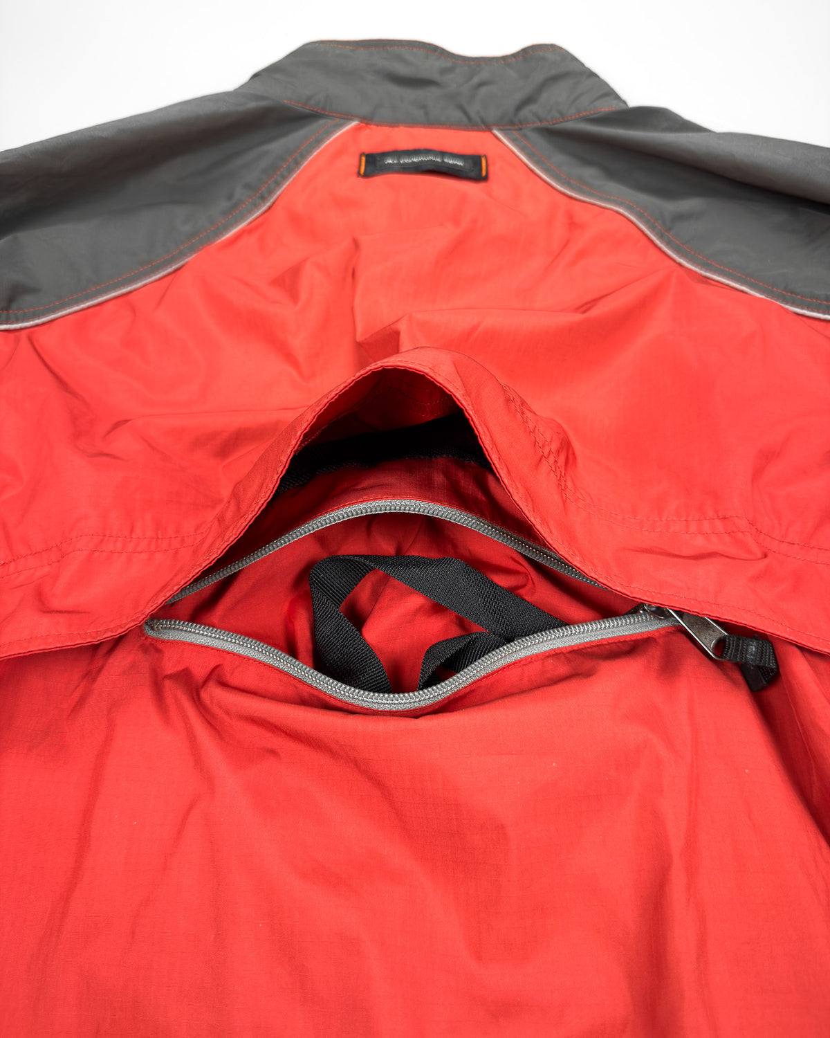 FW1998 Nike ACG Packable Reflective Windbreaker - Red / Dark Grey - Size: XXL