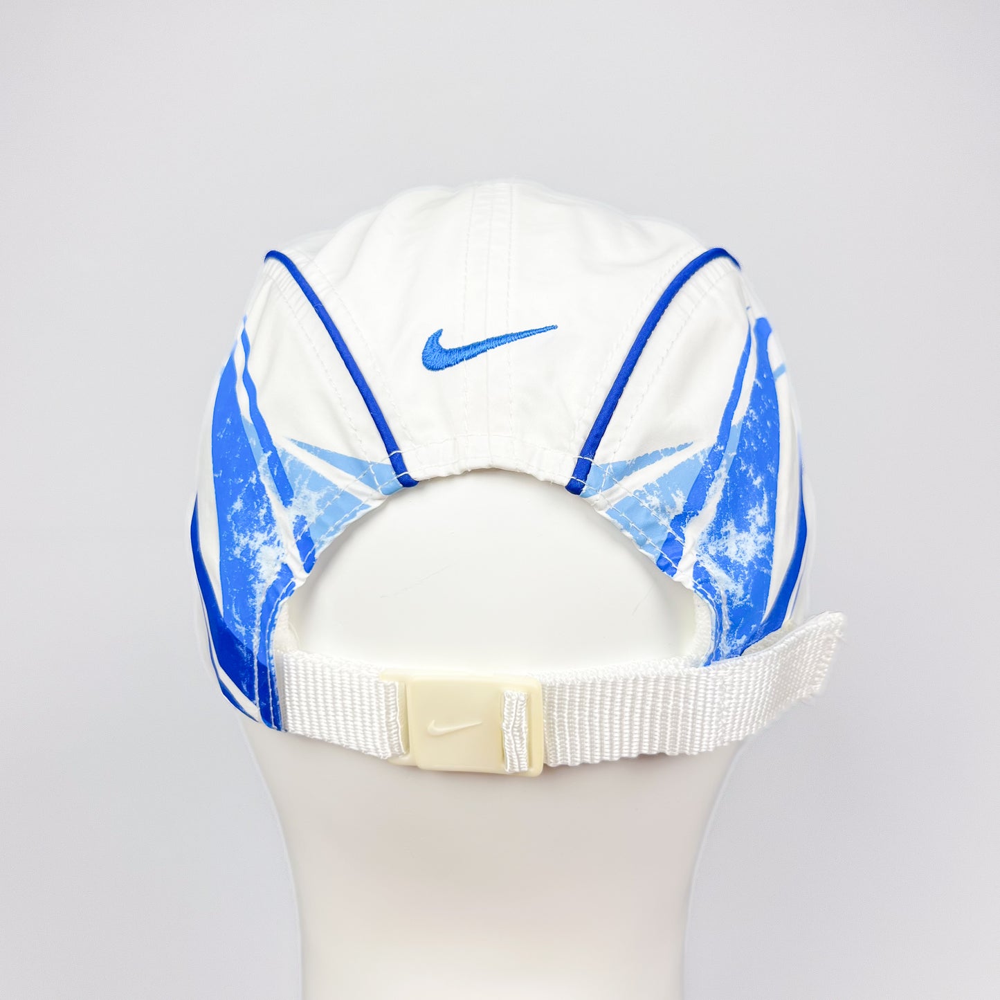 Nike Air Max Plus Tuned Tn White / Blue Swirl Cap - 2004 Release