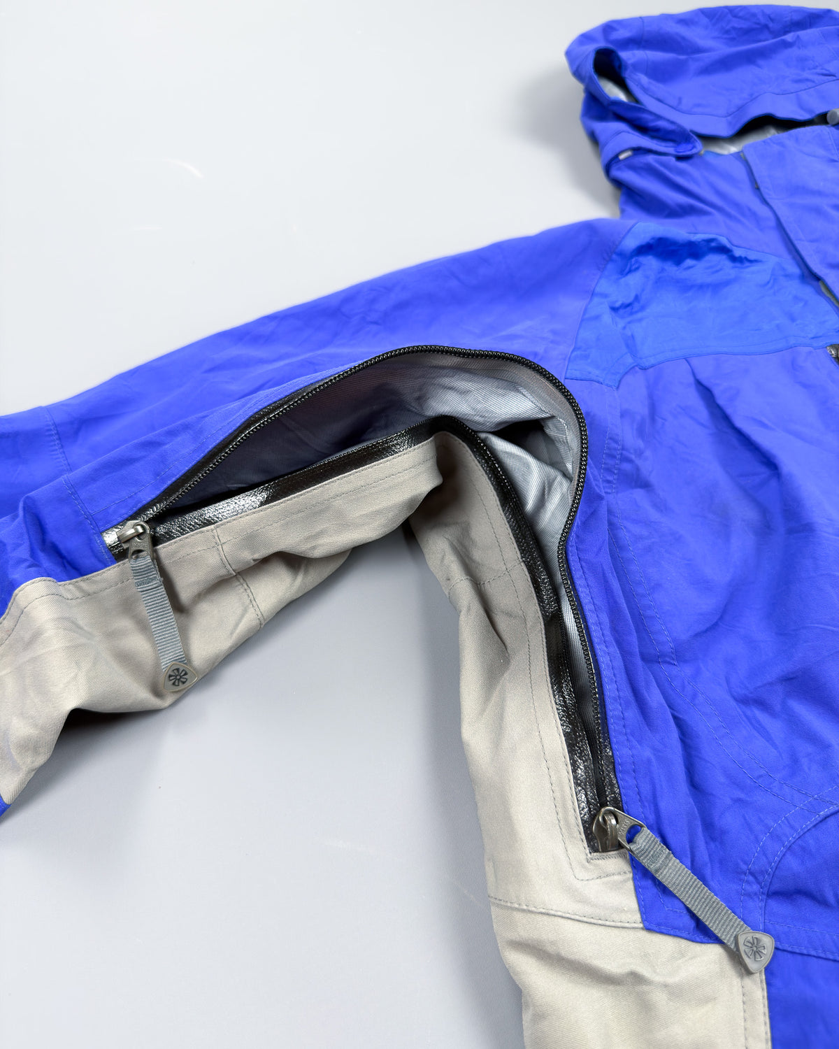 FW2002 Nike ACG Storm-fit Taped Seams Jacket - Blue / Grey - Size: Medium