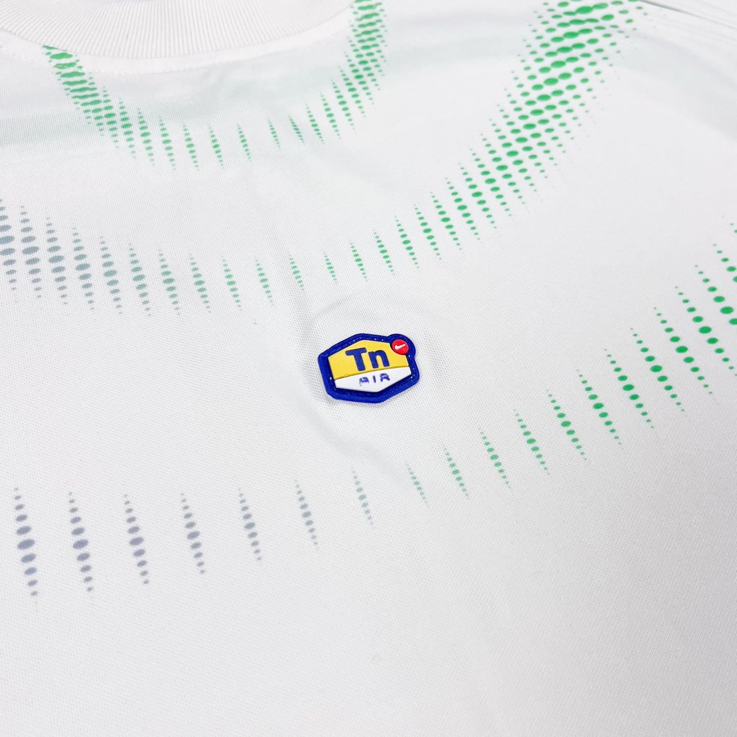 Nike Air Max Plus Tuned Tn 'Venom Halftone Flow' T-shirt - Size: Medium