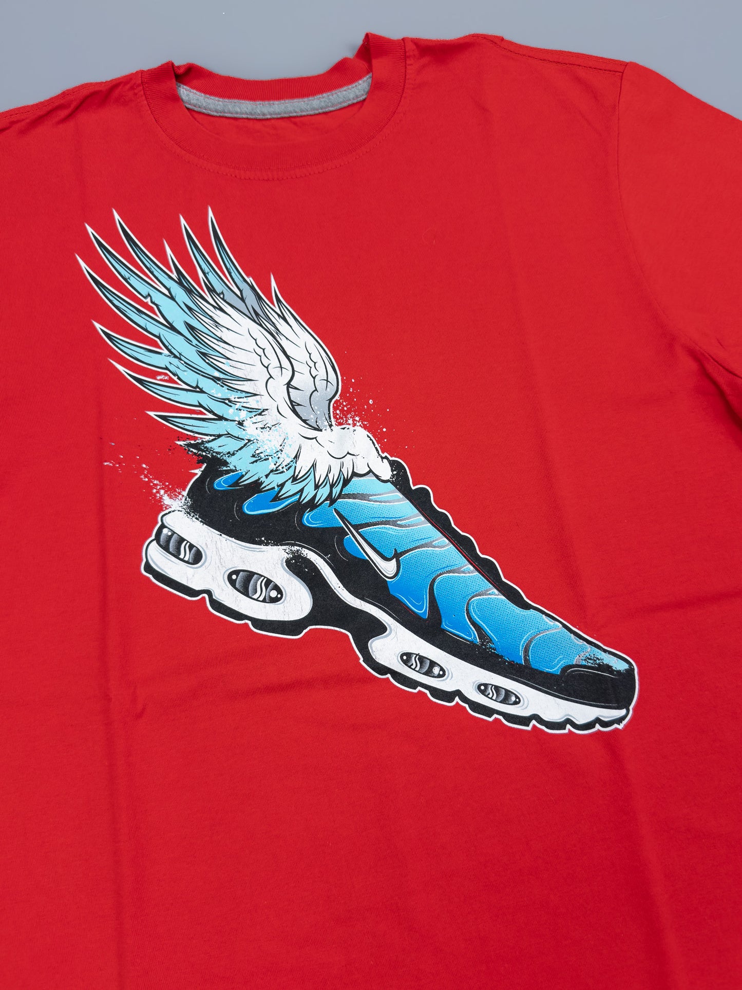 Nike Air Max Plus Tuned Tn Early 2000's Graphic Printed T-shirt - Red - Size: Small