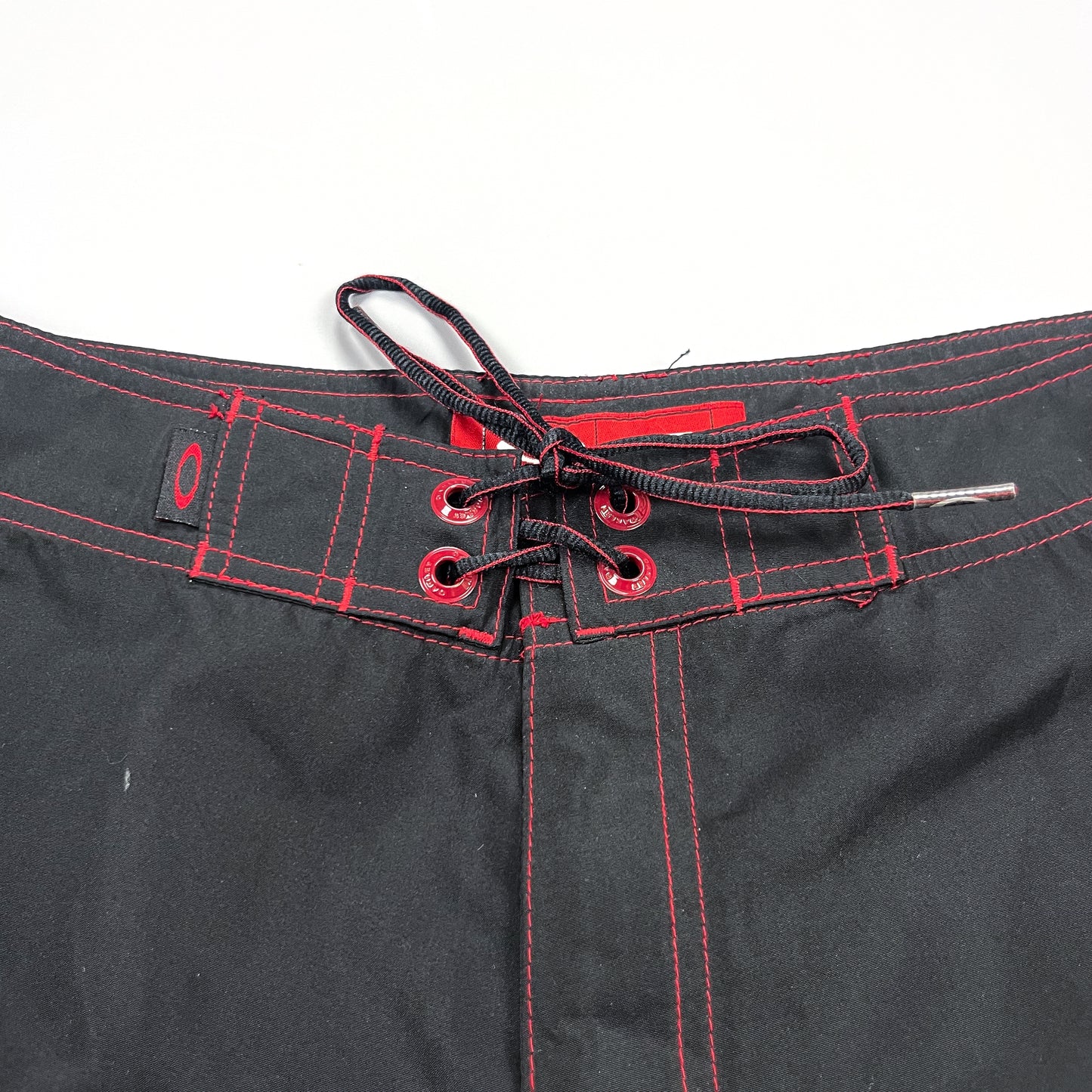 Oakley Early 2000's Flame Skull Ellipse Black Board Shorts - Size: 33"