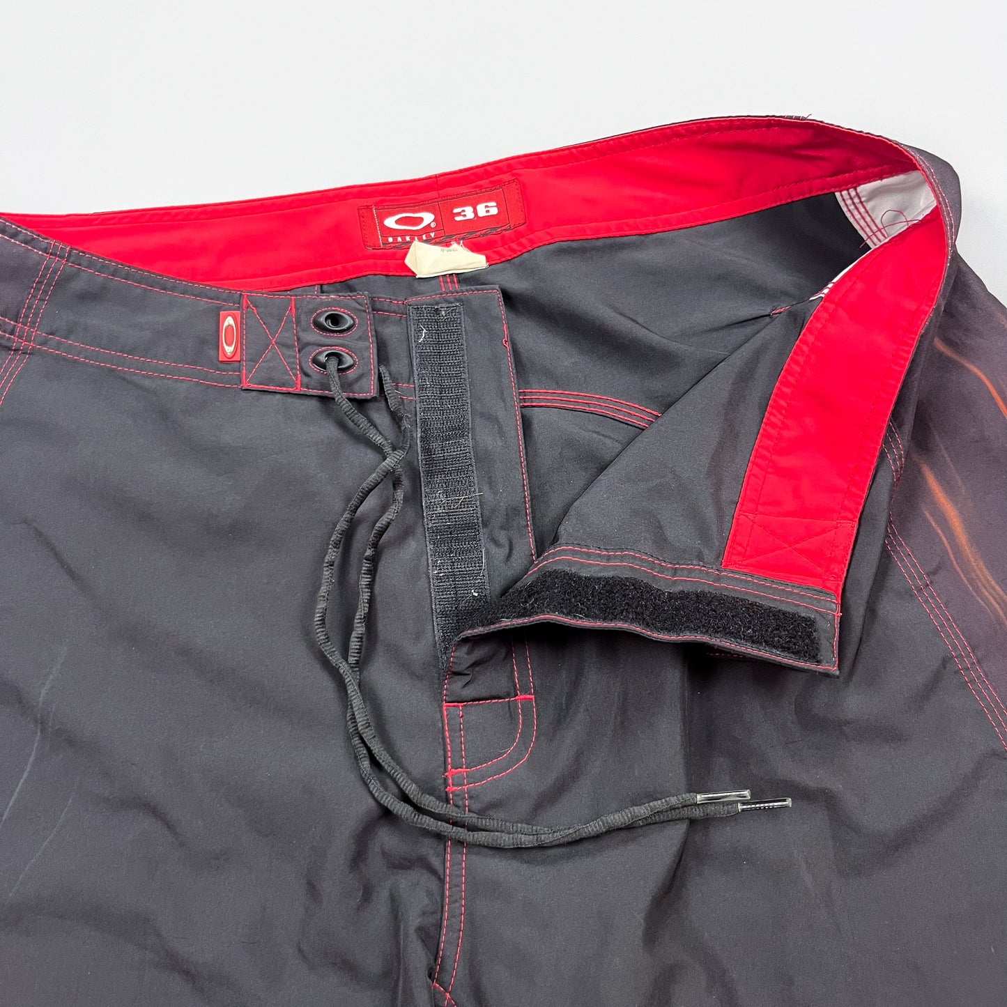 Oakley Early 2000's Flame Skull Board Shorts - Size: 36"