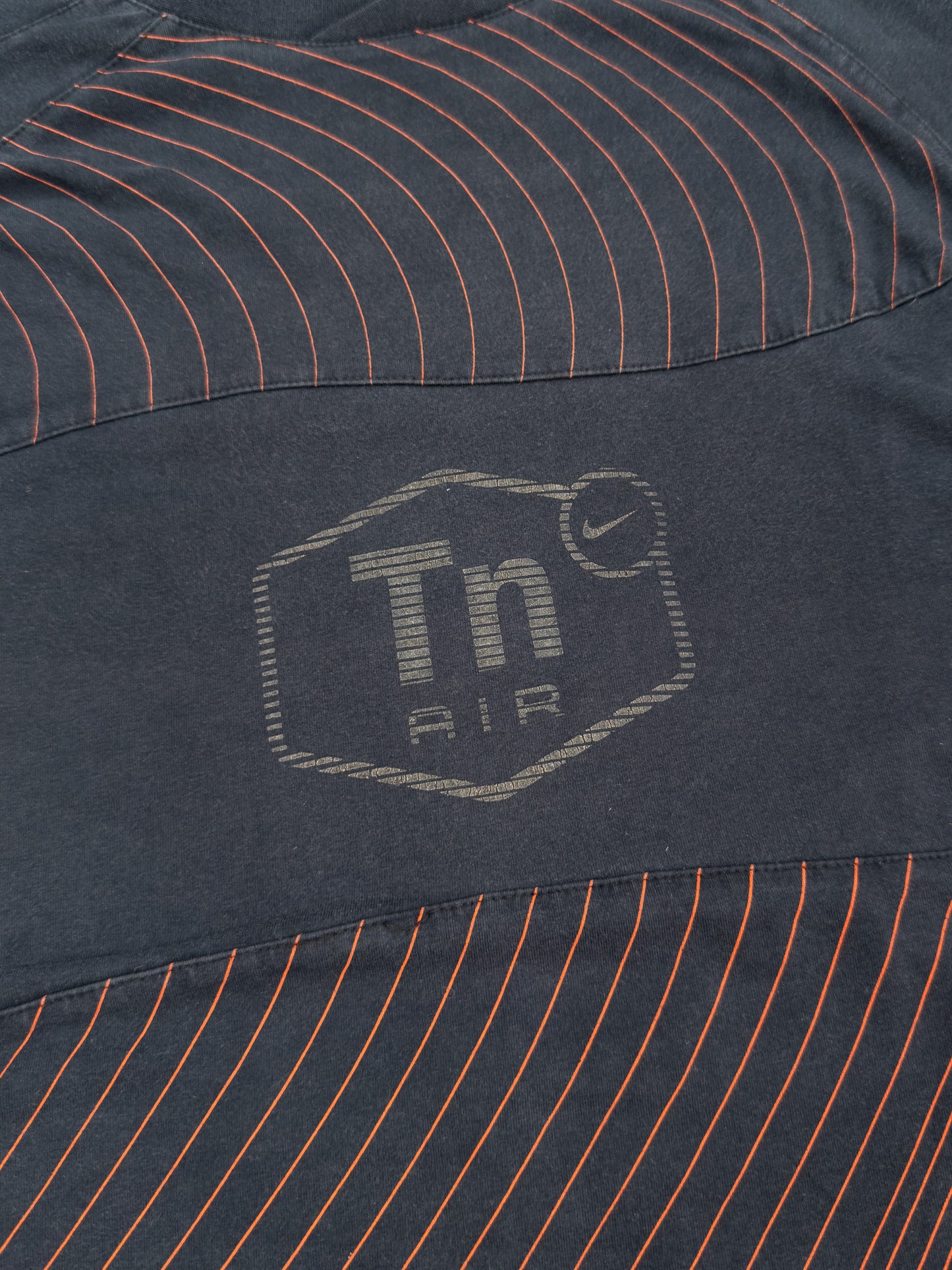Nike Nike Air Max Plus Tuned Tn Printed Wave T-shirt - Black & Orange - Size: Small