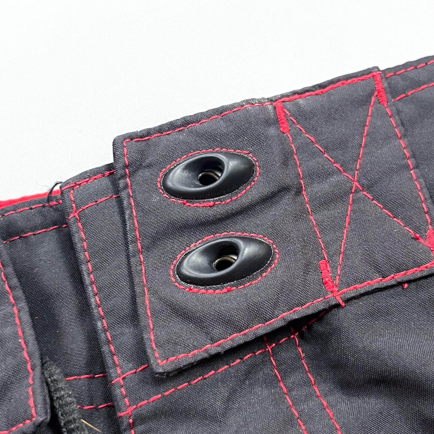 Oakley Early 2000's Flame Skull Board Shorts - Size: 36"