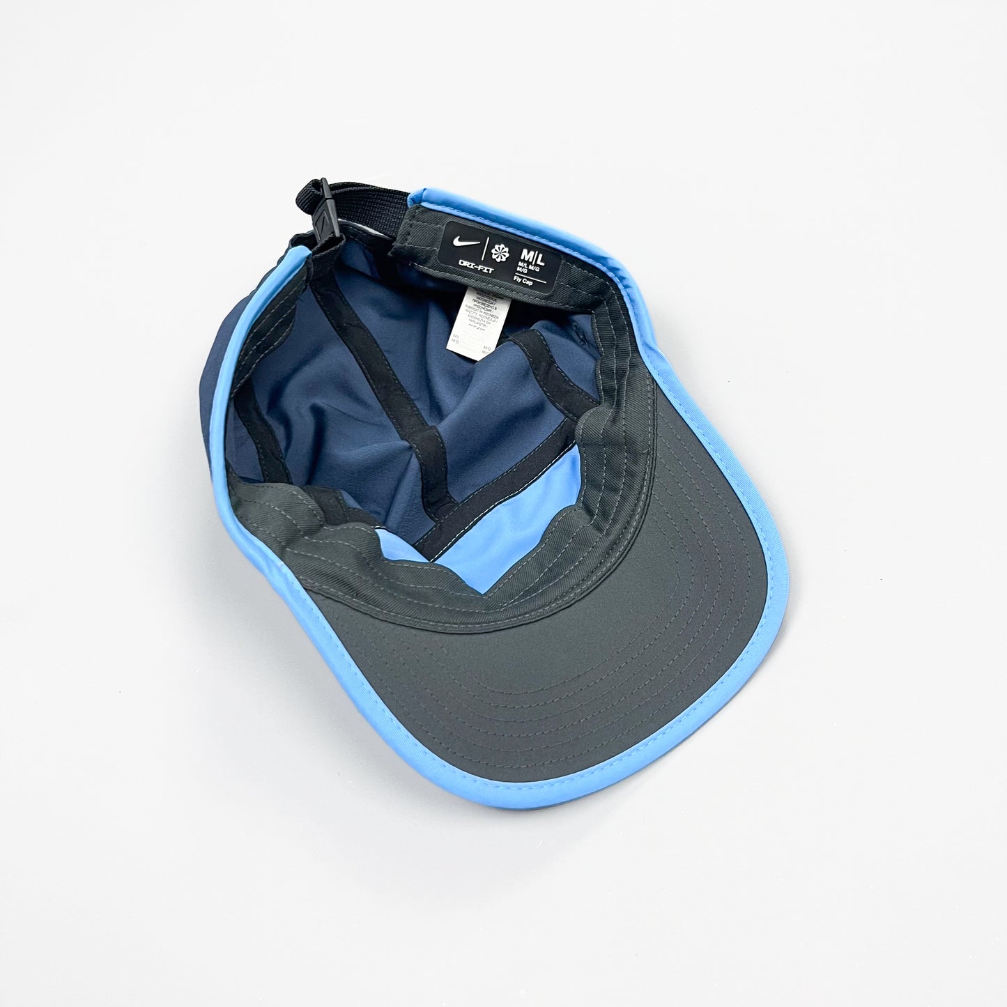 Nike Dri-Fit Fly Unconstructed Swoosh Cap - Size: M/L - Navy / Blue