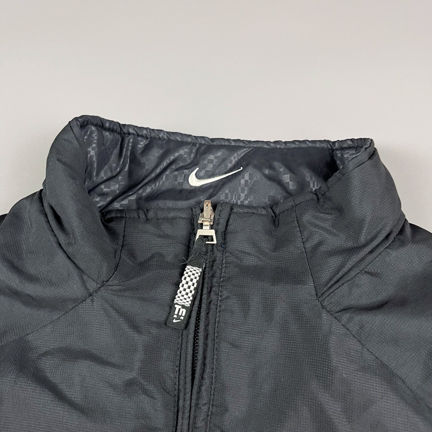 Nike Air Max Plus Tuned 'Carbon' Reversible Puffer Jacket - Size: Large