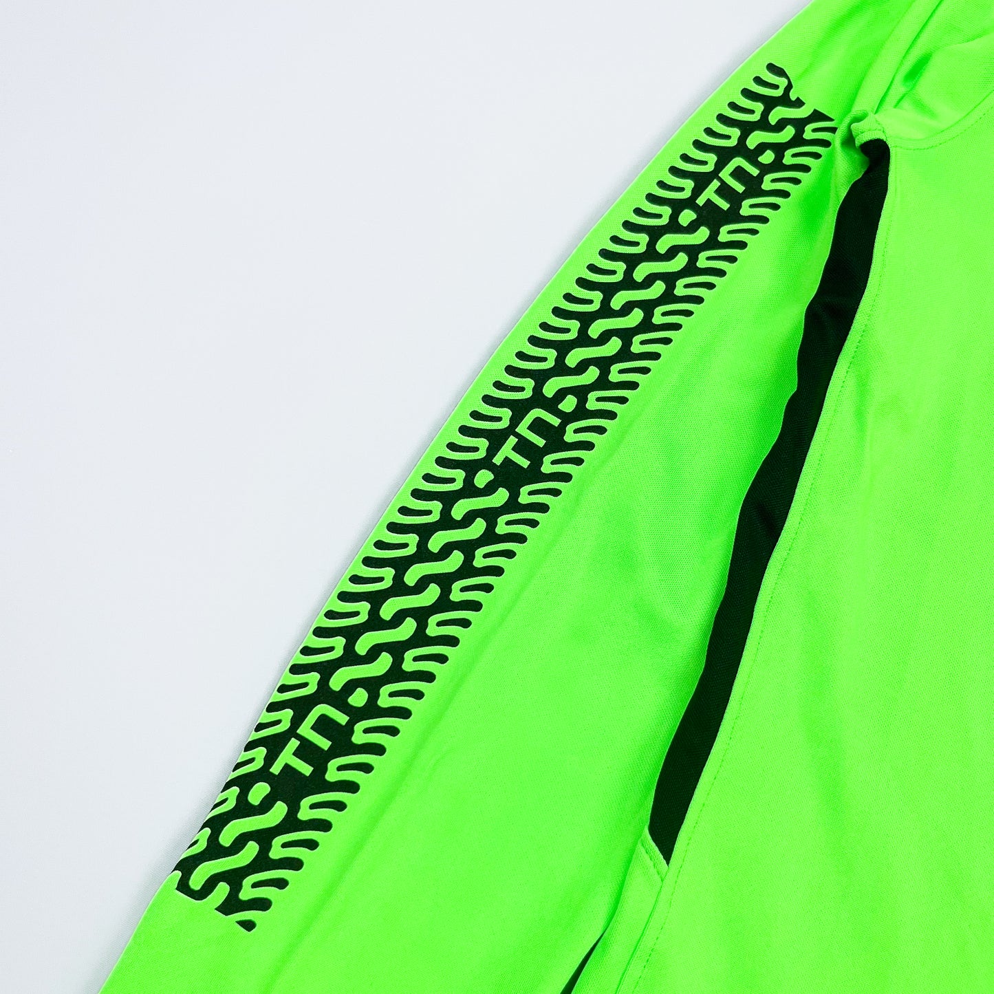 Nike Air Max Plus Tuned Tn Friends & Family 20th Anniversary Long sleeve T-shirt - Size: Medium