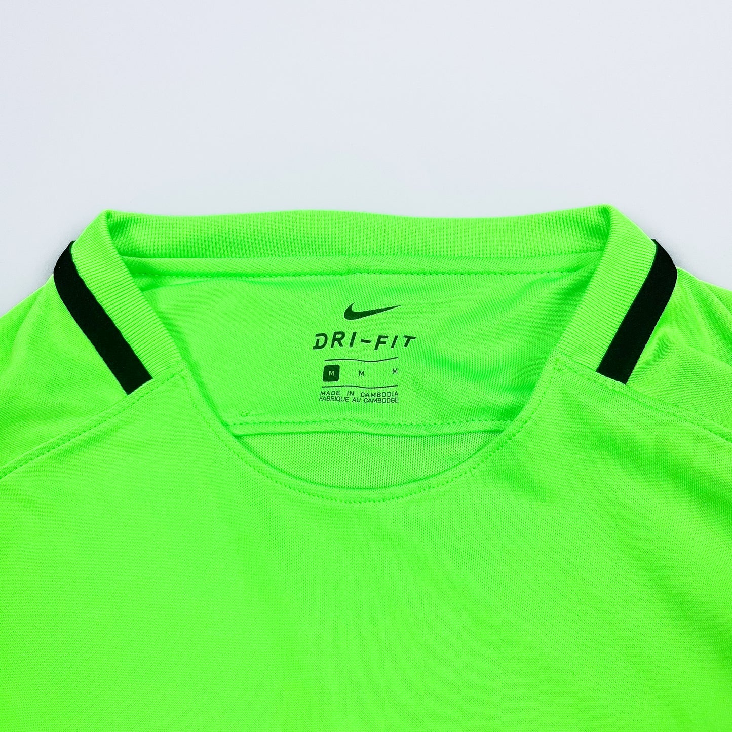 Nike Air Max Plus Tuned Tn Friends & Family 20th Anniversary Long sleeve T-shirt - Size: Medium