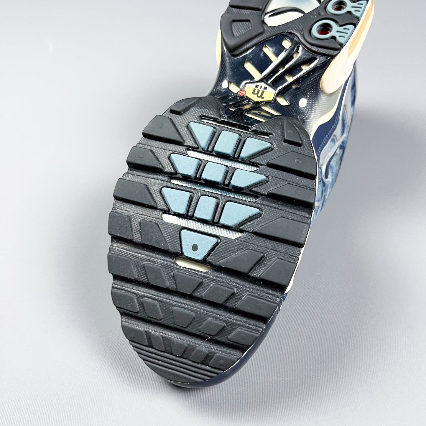 Nike Air Max Plus Tuned Tn 'Dark Cana' / 'Blue Palm' - Size: UK8.5