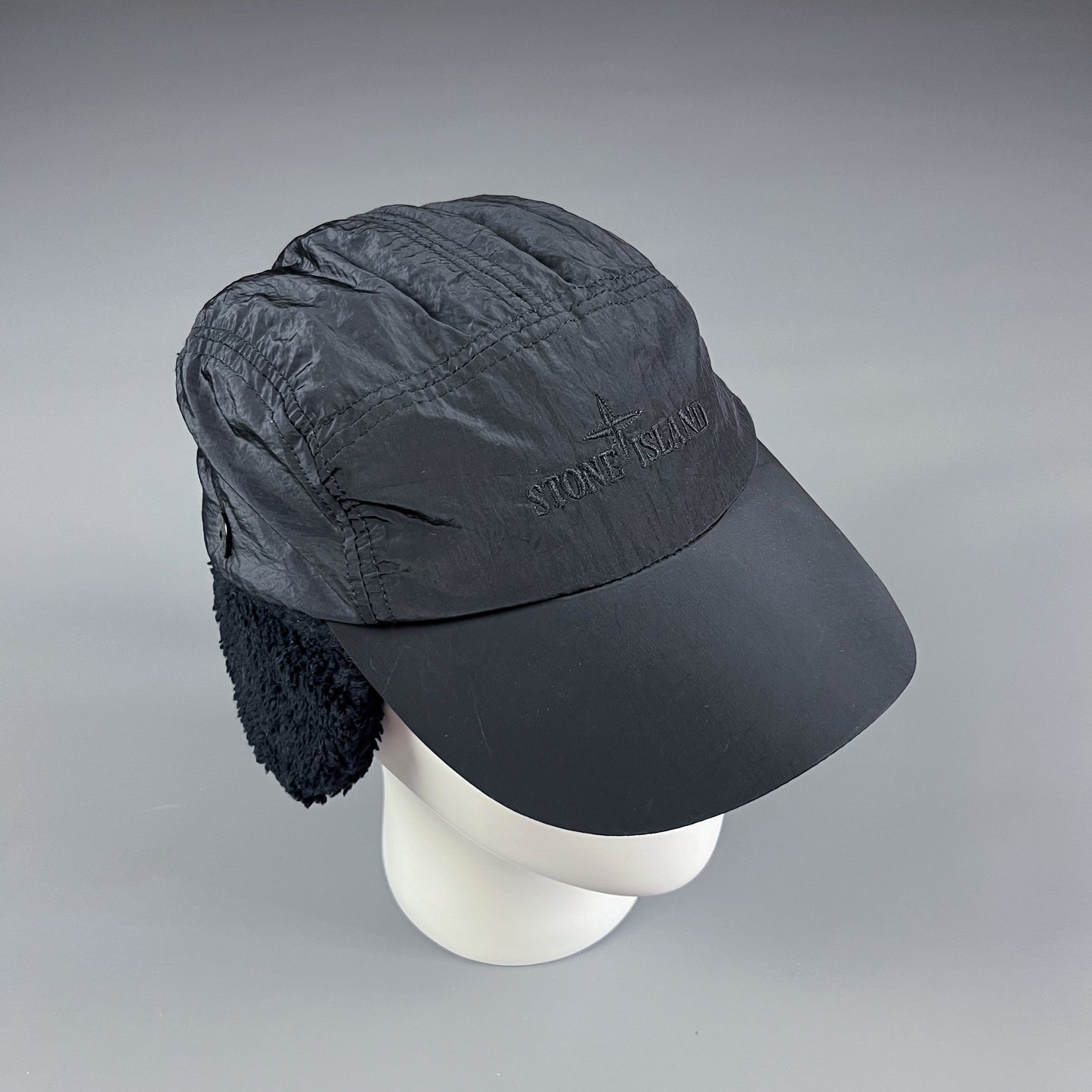 Stone Island Dog Ears 2 in 1 Metal Nylon Cap - Size: Medium