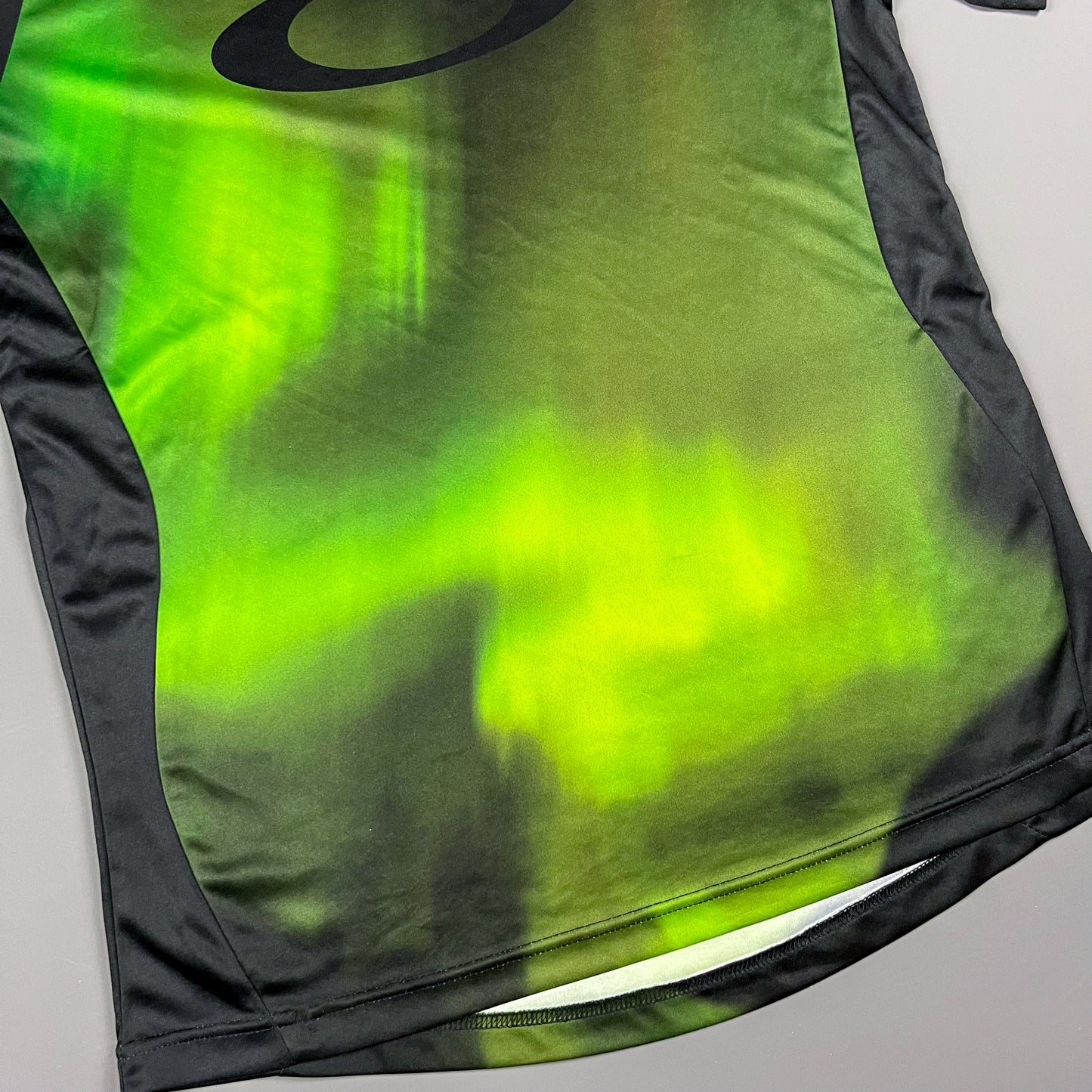 Oakley Green 'Aurora Borealis' T-shirt Jersey - Size: Large