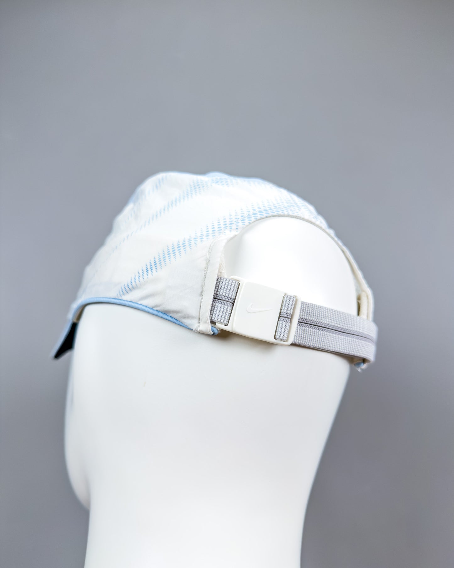 Nike Air Max Plus Tuned Tn 'Halftone Flow' Cap - White/Blue - Early 2000's