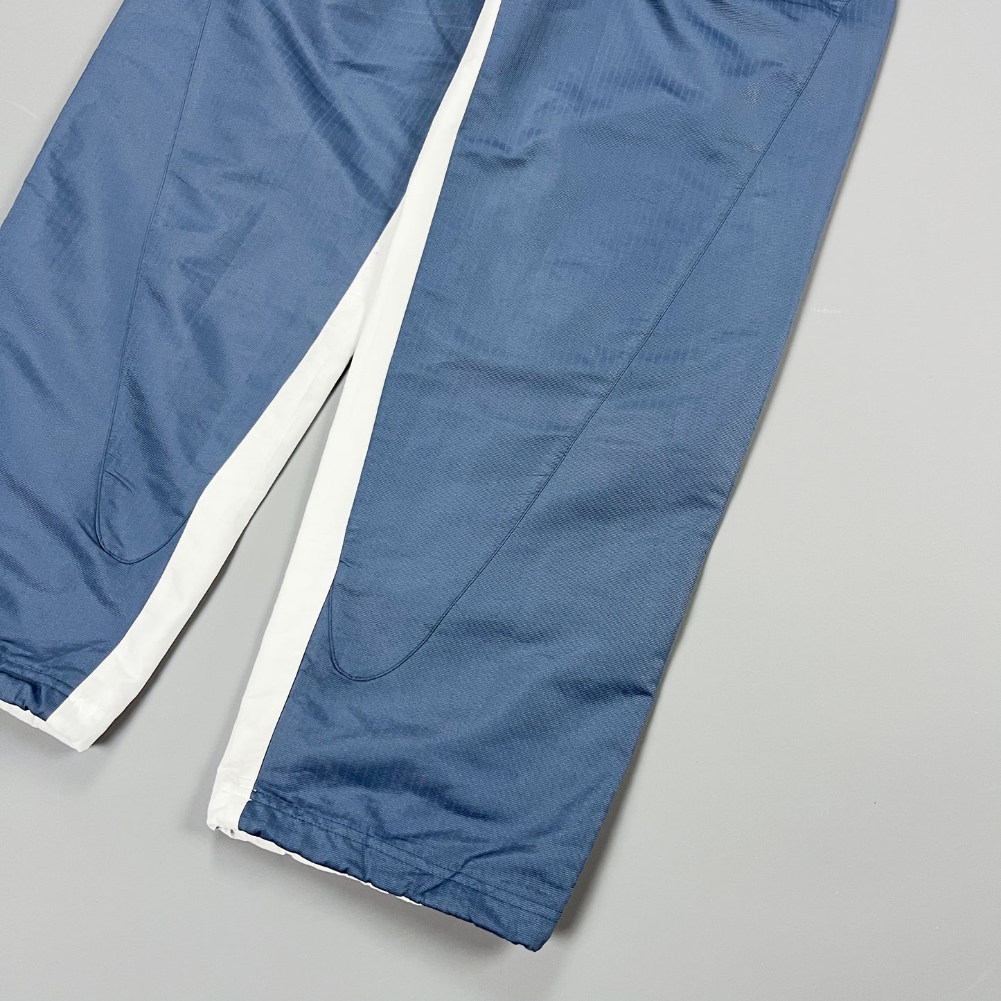 Nike Air Max Tuned Tn Tracksuit Bottoms / Joggers - Early 2000's - Size: Medium