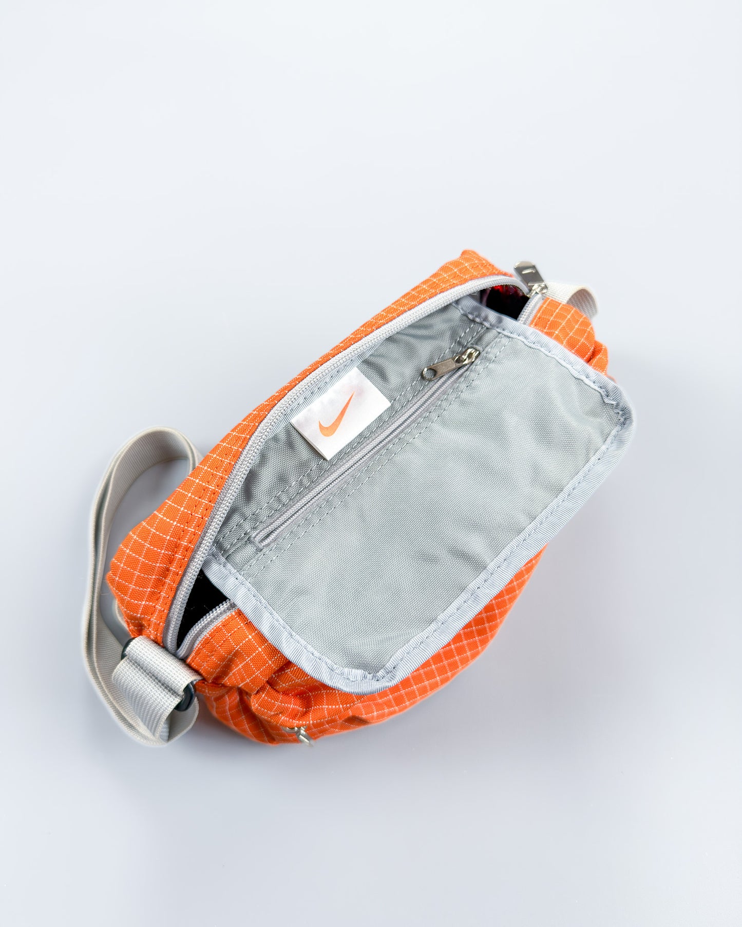 Nike x Maruem Early 2000's Vintage Rip-Stop Sling / Side / Cross Body Bag - Orange/Grey/Blue