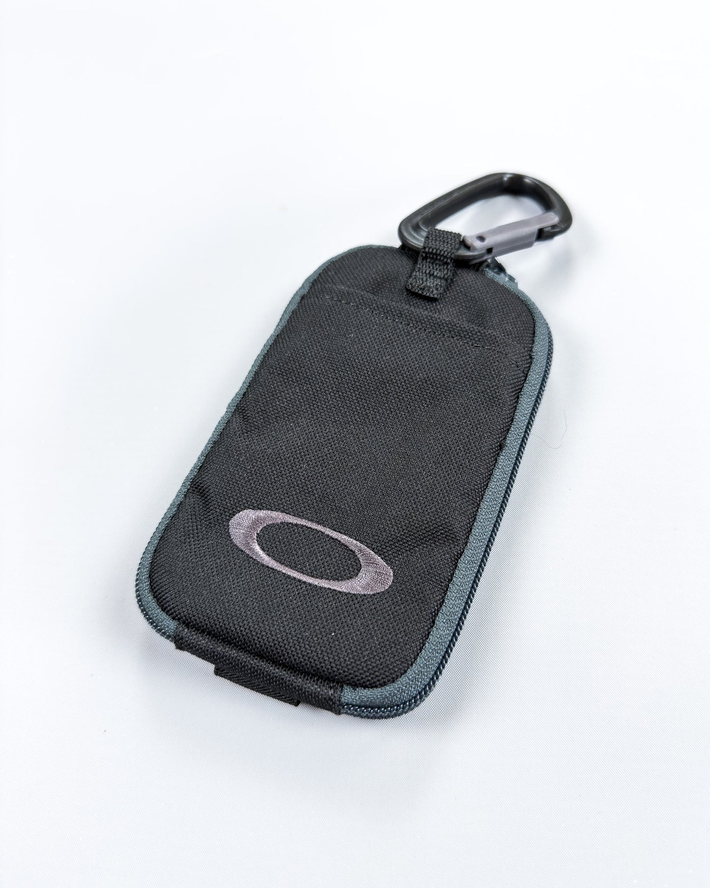 Oakley Early 2000's Japan Exclusive Small Translucent Carabiner Belt/Bag Clip Holder