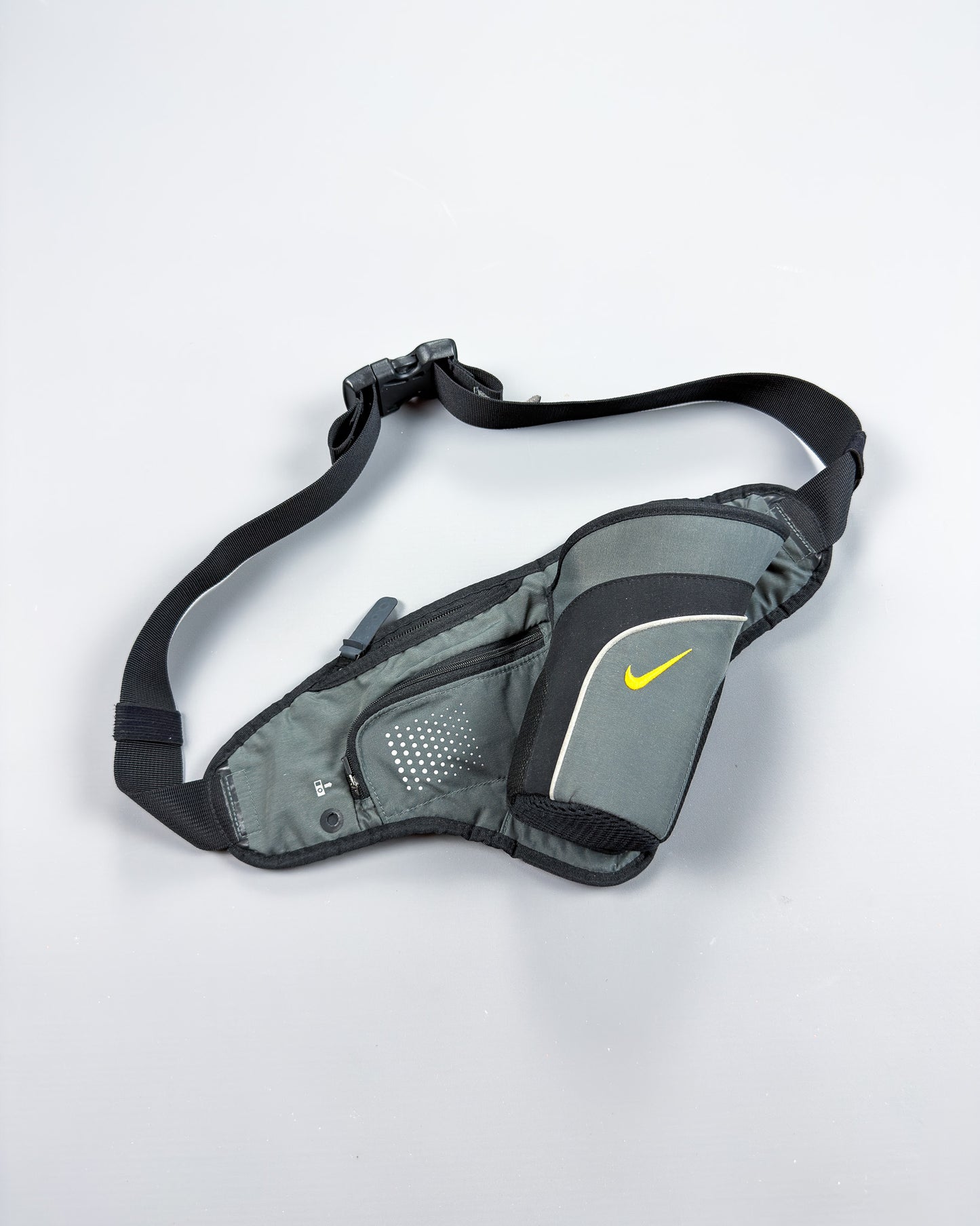 Nike Early 2000's Hydration MP3 Running Side / Crossbody / Waist Bag