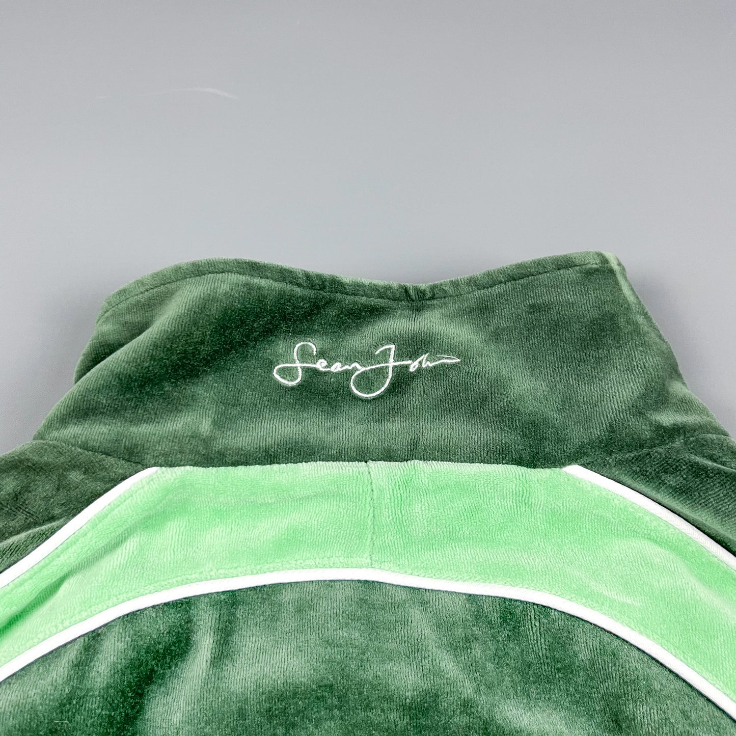 Sean John Script Logo Green Velour Tracksuit - Size: Medium