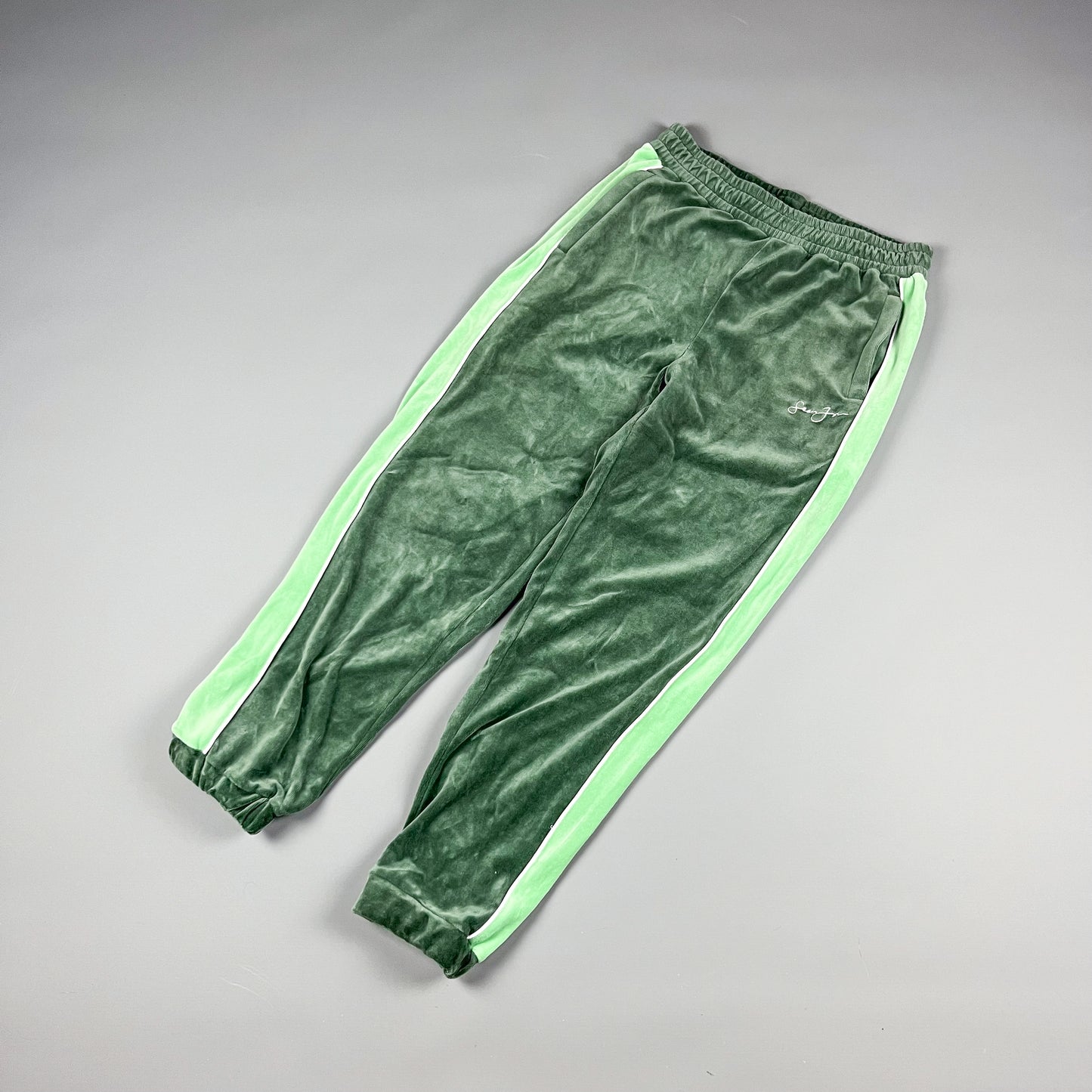 Sean John Script Logo Green Velour Tracksuit - Size: Medium