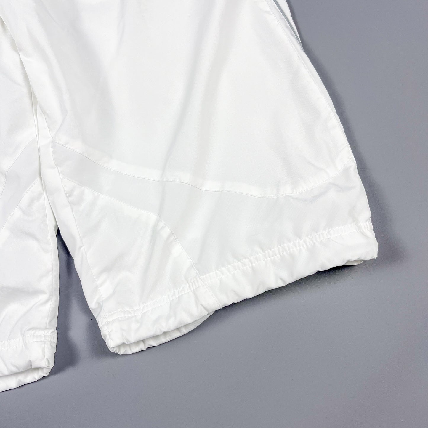 Nike Shox White Shorts - Size: Medium