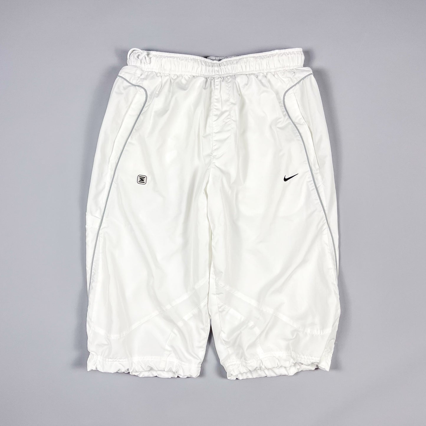 Nike Shox White Shorts - Size: Medium