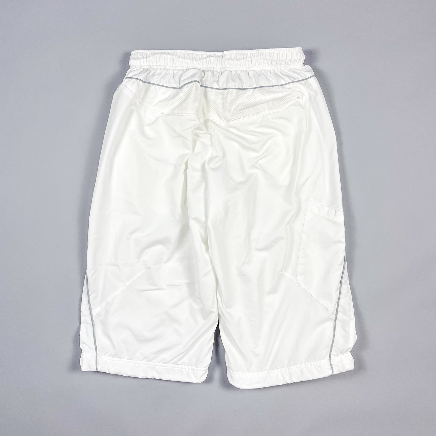 Nike Shox White Shorts - Size: Medium