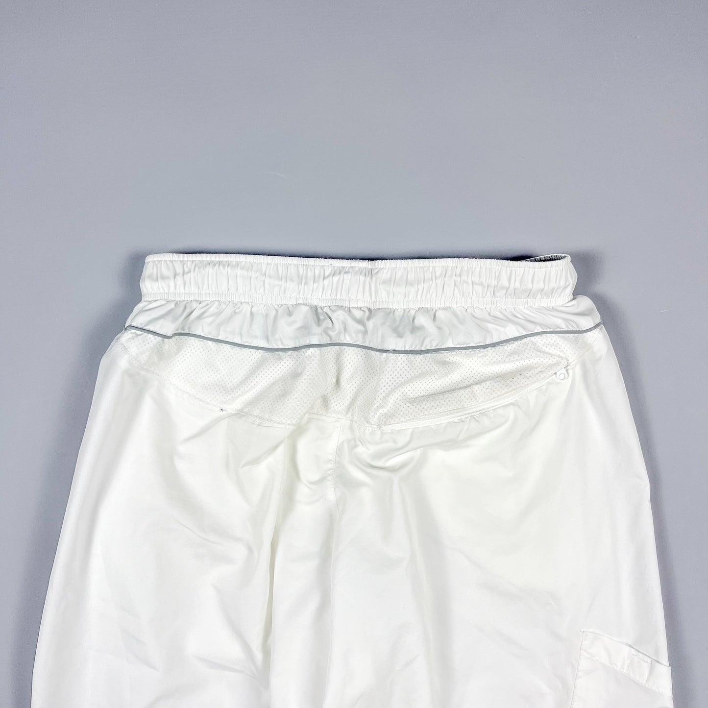 Nike Shox White Shorts - Size: Medium