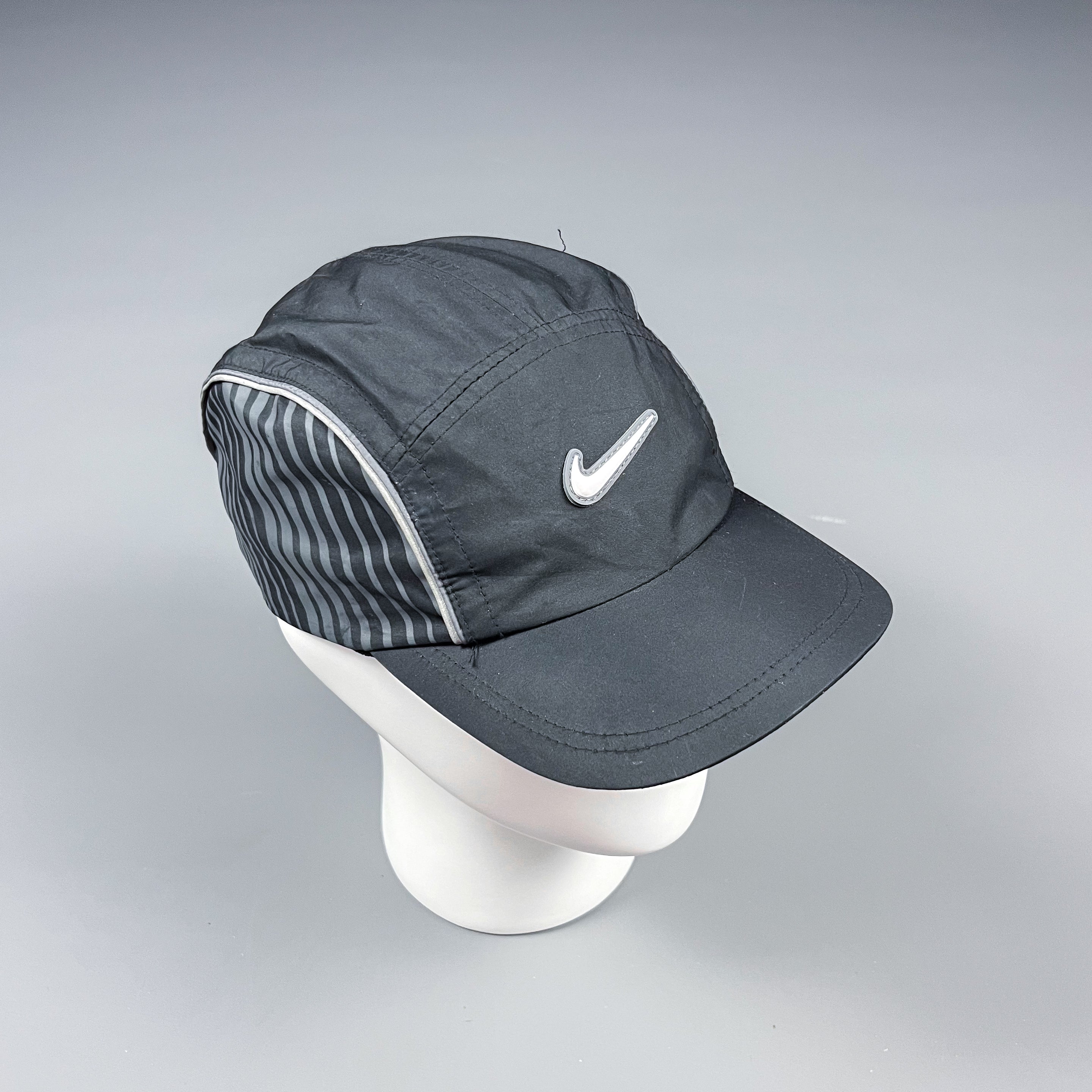 Nike Clima fit Reflective Cap Oldskool Gear